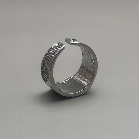 Y2K Vintage Silver Deck of Cards Ring – Adjustable Size, Unisex, Brand New - Picture 4 of 8